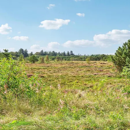 3 Bedroom Beautiful In Σπίτι διακοπών *