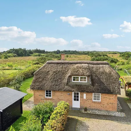 3 Bedroom Beautiful In Σπίτι διακοπών Tarm