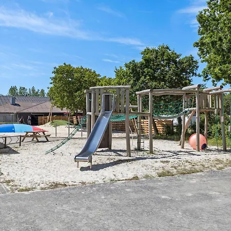 3 Bedroom Beautiful In Tarm